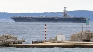 La revisión de la Marina cuestiona el futuro de los portaaviones estadounidenses de alta tecnología