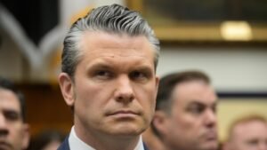 Hegseth se enfrenta a los legisladores por segundo día sobre la guerra de Irán