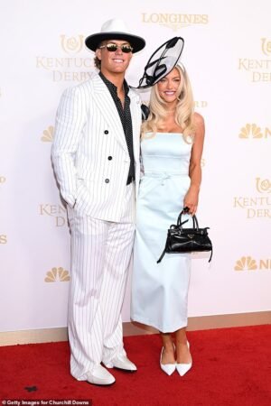 Jackson Dart y su novia Marissa Ayers en el Derby de Kentucky mientras Bill Belichick y Jordan Hudson llegaban a la alfombra roja antes de la icónica carrera.