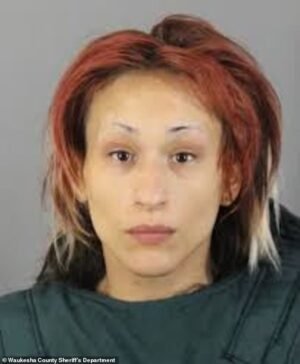 Una mujer de Wisconsin está acusada de apuñalar a su novio de 25 años por llevar comida a casa para cocinar en lugar de llevarlo a un bar.