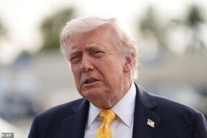 Después de que Trump ofreciera un “gesto humanitario”, Irán advirtió que cualquier intervención estadounidense en el Estrecho de Ormuz violaría el alto el fuego.