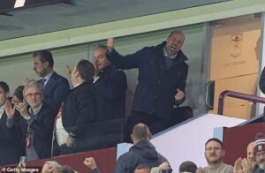 El príncipe William ‘encuentra una manera’ de ver su querida final del Aston Villa en Turquía