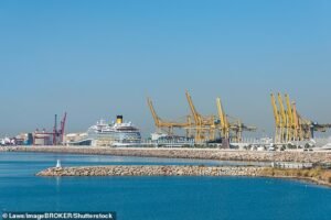 Diez colegialas de 15 y 16 años ‘agredidas sexualmente tras subirse las bebidas durante un crucero por España’