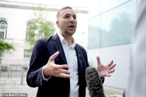 Zach Polanski enfrenta el primer obstáculo cuando el Partido Verde no cumple con las predicciones de las encuestas en la primera prueba electoral real