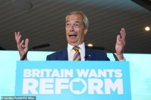 “Estoy de camino a Downing Street”, dice Nigel Farage mientras el líder reformista celebra el enorme éxito electoral local del partido