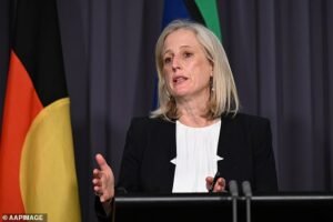 La ministra de Finanzas, Katie Gallagher, admite que el gasto laboral neto cero “no es sostenible”