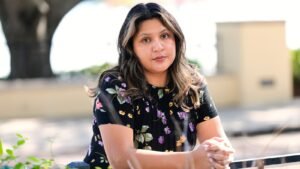 Los largos tiempos de espera para la renovación de DACA dejan a algunos ‘Dreamers’ sin estatus, por temor a ser detenidos