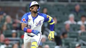 Ronald Acuña Jr., de los Bravos, fuera por rigidez en el tendón de la corva y se someterá a una resonancia magnética