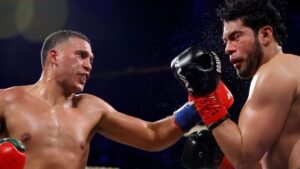 Benavidez derrota al ‘Zurdo’ por nocaut técnico, Canelo mira a Bivol