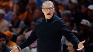 Auriemma reflexiona sobre su disputa con Staley: “Simplemente te sientes tonto”