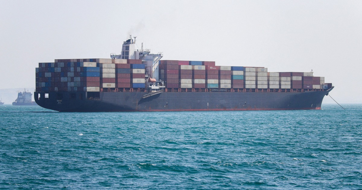 1777980392_260505-strait-of-hormuz-2-rs-253523.jpg