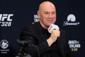 Dana White anuncia un nuevo contrato enorme para un veterano de récord