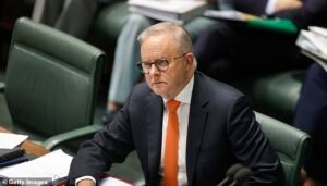 Presupuesto federal 2026 en vivo: Albo se vuelve personal cuando duda cuando se le pregunta cómo se puede confiar en él después del cambio radical en los cambios impositivos