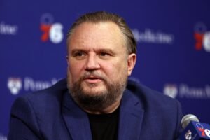 Los Philadelphia 76ers se separan del presidente Daryl Morey