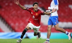 JJ Gabriel podría debutar con el Manchester United contra Wrexham o Rosenborg en julio