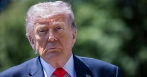 Trump dice que está revisando la nueva propuesta de Irán pero duda que sea “aceptable”
