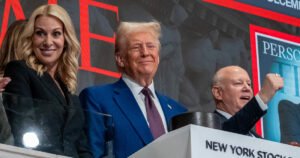 El administrador de Trump propone dejar que las empresas informen de las ganancias sólo dos veces al año