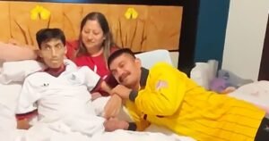 El adolescente murió horas después de que sus padres se reunieran con él tras una detención migratoria.