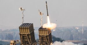 Israel está enviando personal militar y sistemas de defensa clave a los Emiratos Árabes Unidos, dijo el embajador de Estados Unidos.