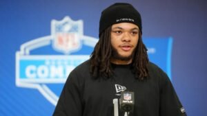 Los Broncos toman una decisión contractual para el Sr. Irrelevante, Red Murdock