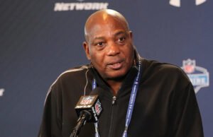 El gerente general de los Ravens recuerda los primeros días trabajando con Ozzie Newsome