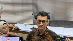 El comité anticorrupción investigó las acusaciones de que el alcalde de Madiun exigía RSE a los promotores.