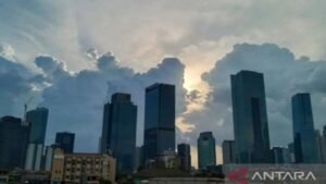 El clima en Yakarta hoy está soleado a nublado