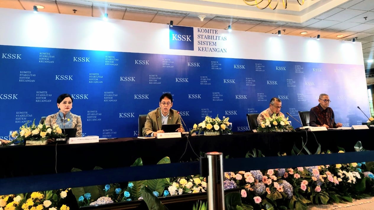 69fc685ec9d37-konferensi-pers-hasil-rapat-berkala-kssk-ii-tahun-2026_gemini_1265_711.jpg