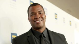 Jason Collins, pionero gay de la NBA, muere a los 47 años