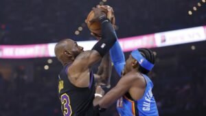 Jared Vanderbilt fuera por lesión: puntaje en vivo de Lakers vs Thunder, actualizaciones, aspectos destacados de la serie de playoffs de la NBA de 2026