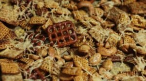 Las mezclas de aperitivos vendidas en las tiendas, incluida Target, se recordaron por preocupaciones por la salmonela
