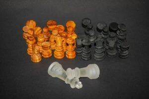 Webster Drops Chess Program, citando visados y financiación