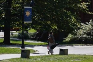 Smith College se enfrenta a una investigación para admitir a mujeres trans