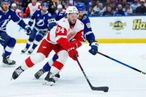El prospecto de Red Wings también mantuvo la quilla durante una temporada de altibajos.