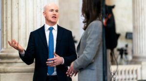 Coinbase despidió cientos de empleados, citando los avances de la IA