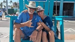 El barco de Brian Hooker incautado por los guardacostas después de que su esposa cayera por la borda en las Bahamas: fuentes