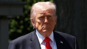 Trump anuncia aranceles del 25% a automóviles y camiones de la UE
