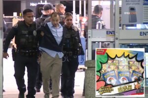 Los ladrones forman una fila para conseguir tarjetas de Pokémon en un Best Buy de Pasadena