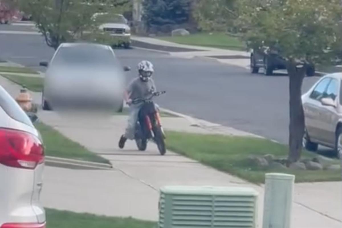 shocking-footage-captured-moment-woman-127062172.jpg
