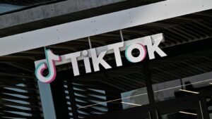 La administración Trump considera un acuerdo de 400 millones de dólares con TikTok para el ’embellecimiento’ de DC: fuentes