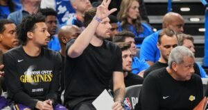 Los Lakers duelen por Luka Doncic mientras continúa la caída ofensiva en el Juego 1