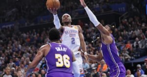 Cómo se comparan los Lakers y el Thunder al ingresar a la serie de playoffs
