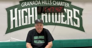 El entrenador de Granada Hills High, Tom Harp, está en camino a otro título de voleibol