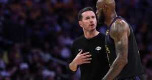 Los Lakers quieren que LeBron James y Austin Reaves regresen la próxima temporada