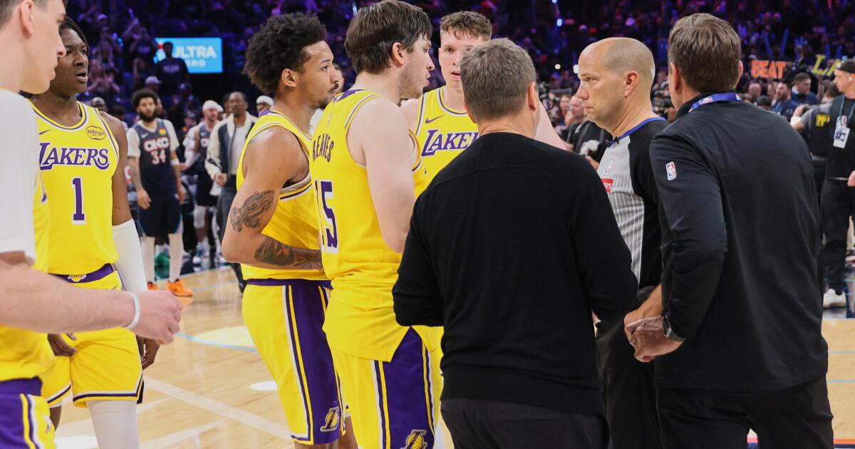 Cartas a los deportes: Ambos equipos cometieron faltas contra los Lakers en el segundo juego