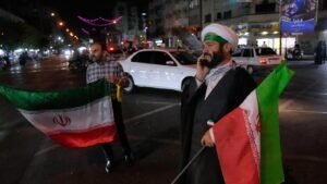 Irán advierte a Estados Unidos contra ataques a sus petroleros y otros buques, pero el alto el fuego parece mantenerse