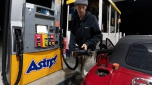 Tras un breve respiro, los precios de la gasolina han seguido aumentando de forma constante