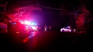 Un tiroteo en un lago cerca de Oklahoma City envió al menos a 12 personas al hospital