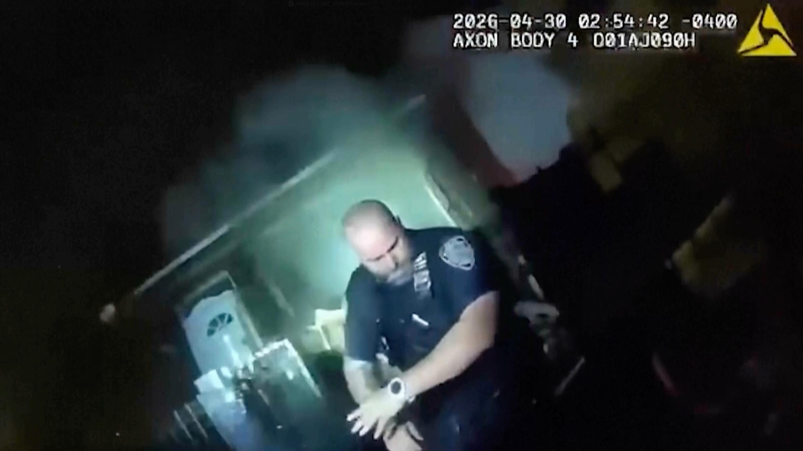 Explosión masiva en una casa de Nueva York hace volar a los agentes de policía
