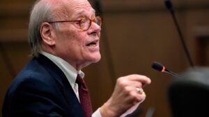 El representante Steve Cohen finaliza su campaña en Tennessee después de rediseñar su distrito de Memphis